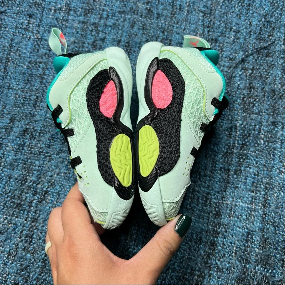 Nike Jordan Tatum 2 Sneakers in Mint Foam Black Hyper Jade Toddler Size 6C